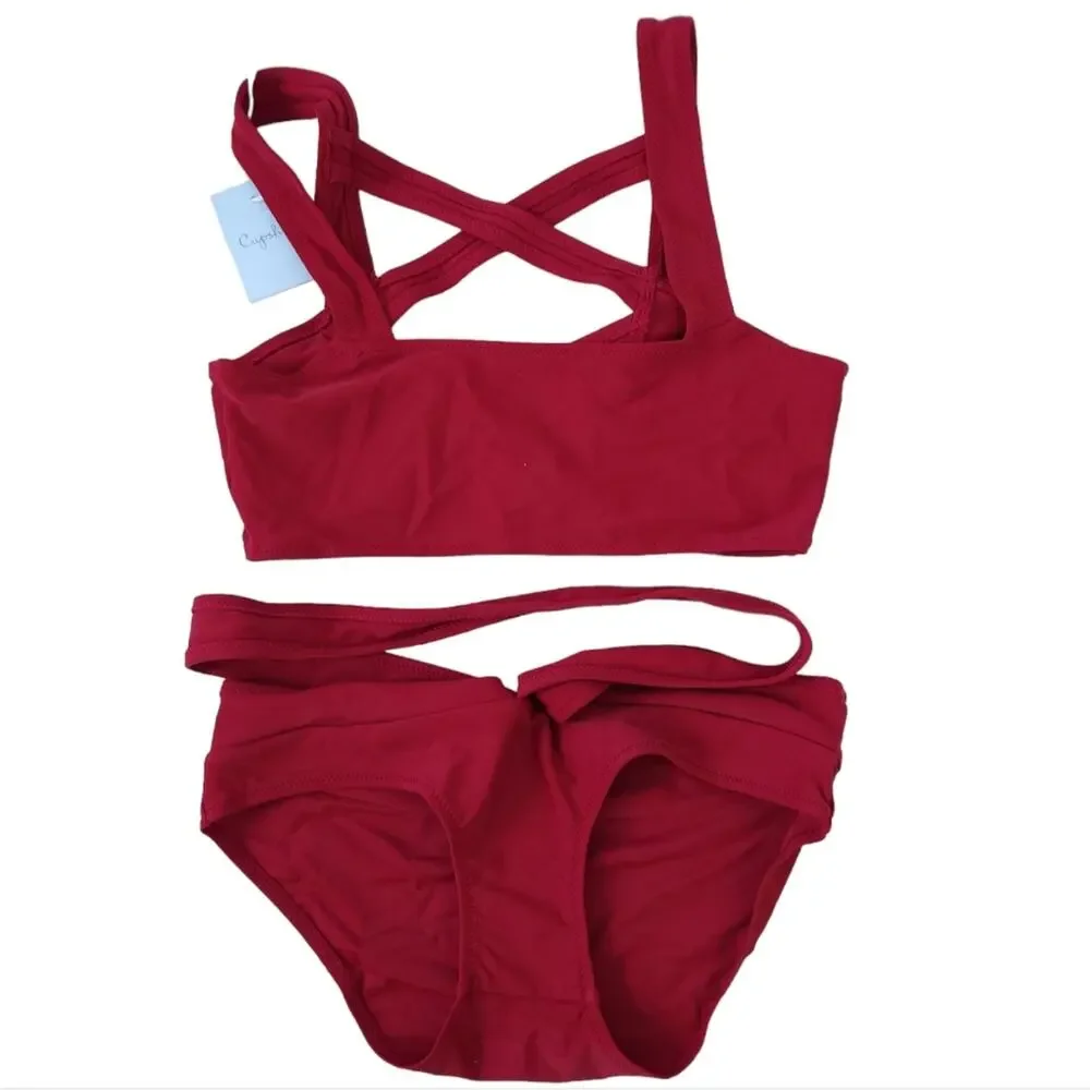 NEW Cupshe Two Piece Sexy Bikini Swimsuit Small Red Criss Cross Design, Soft Cup